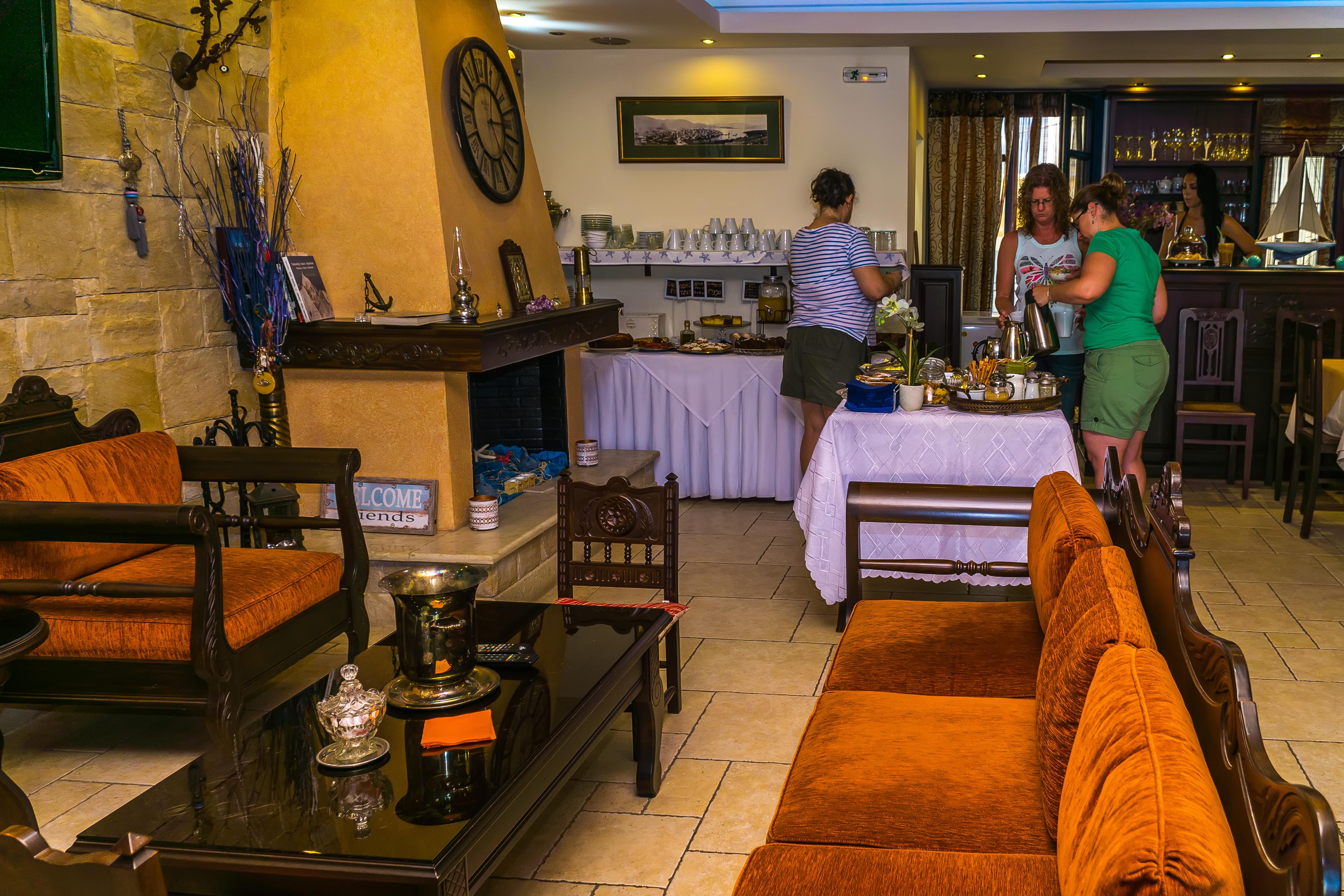 Готель "Epavlis Boutique Galaxidi" Екстер'єр фото